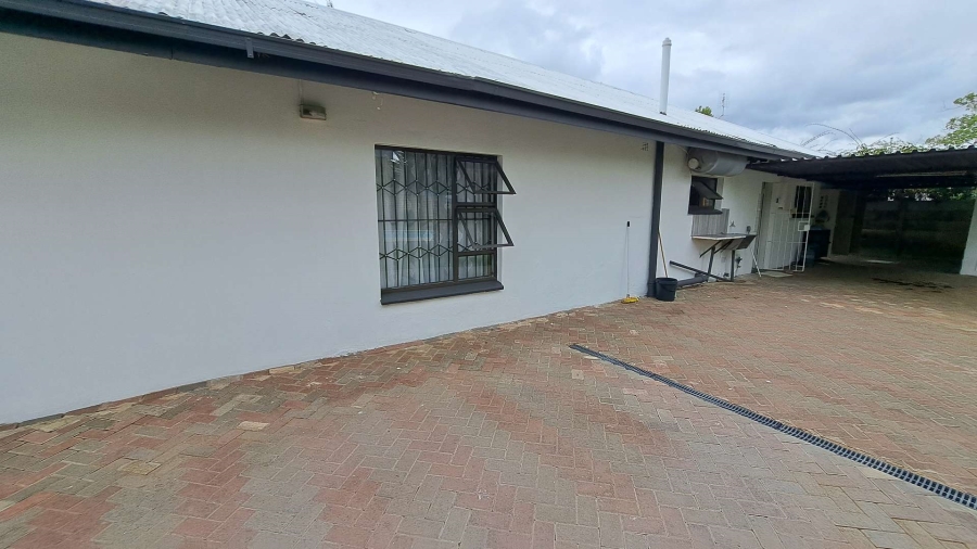 5 Bedroom Property for Sale in Hospitaalpark Free State